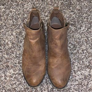 Women’s booties🤎